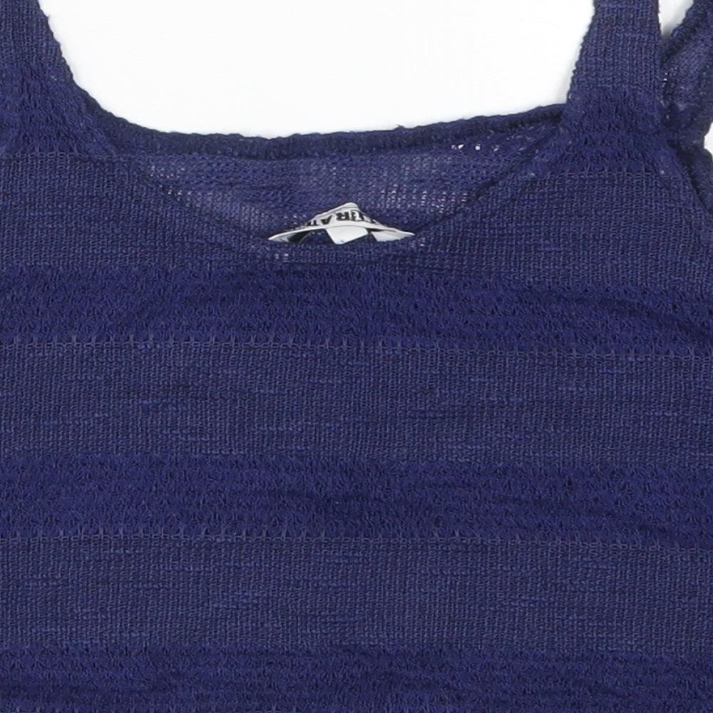 Brand and care label for New Look girls’ blue striped cropped tank, size 9, years