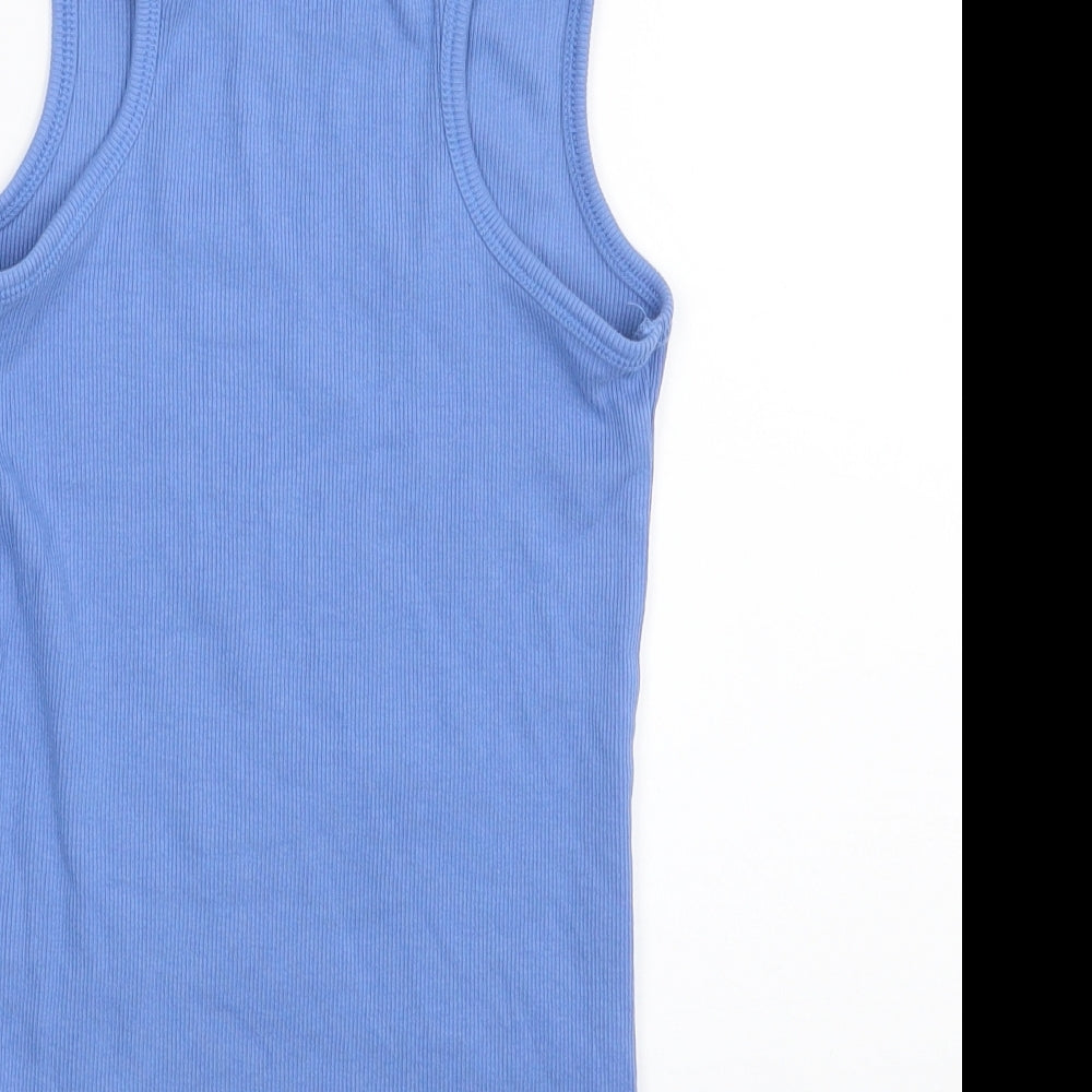 Brand and care label for Next girls’ blue basic t-shirt, size 7, years