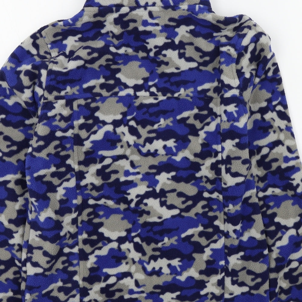 Brand and care label for High Sierra boys’ blue camouflage jacket, size M