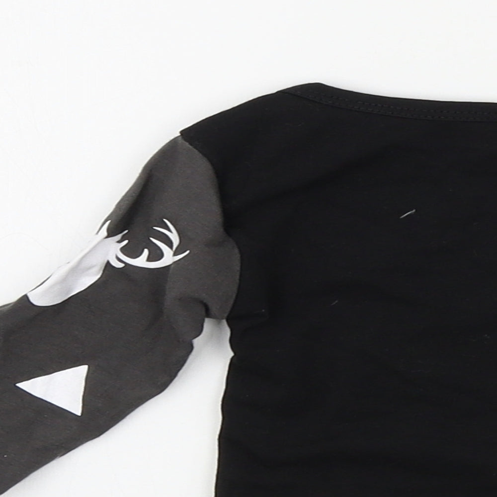 Brand and care label for Preworn boys’ black colourblock basic t-shirt, size 6-9, months