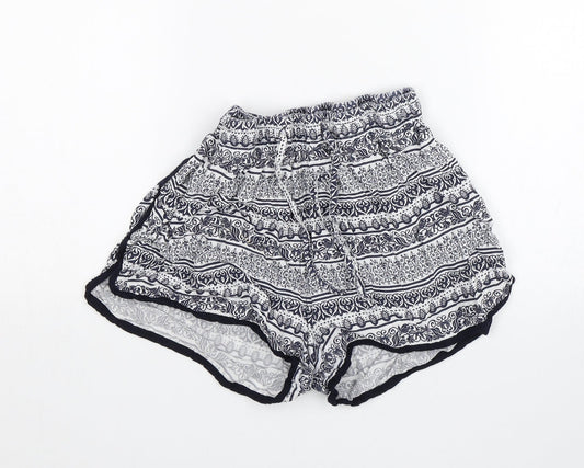 Additional front view of Atmosphere women’s blue floral culotte shorts, size UK 10
