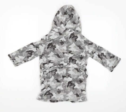 Preworn Boys Grey Camouflage Gown Size 4-5 Years