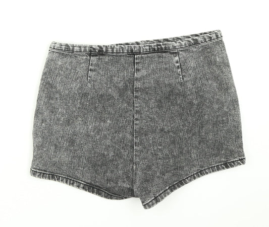 Forever 21 Womens Grey Denim Hot Pants Shorts Size 30 in