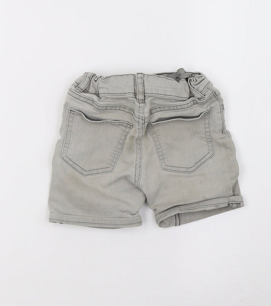 Primark Girls Grey Denim Sweat Shorts Size 2-3 Years