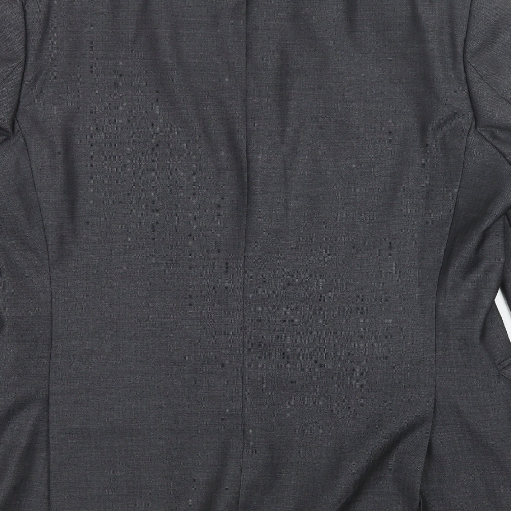 Brand and care label for Hammond & CO men’s grey jacket blazer