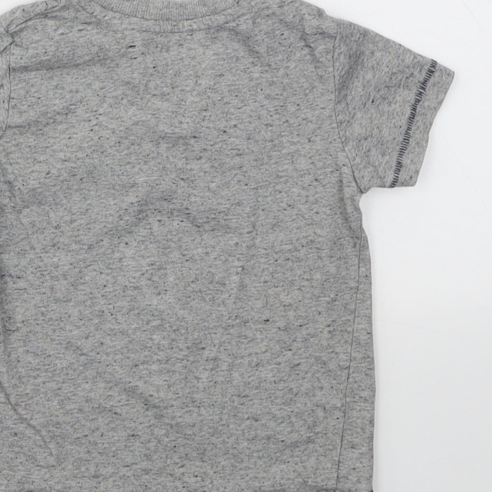Brand and care label for Matalan boys’ grey basic t-shirt, size 12-18, months