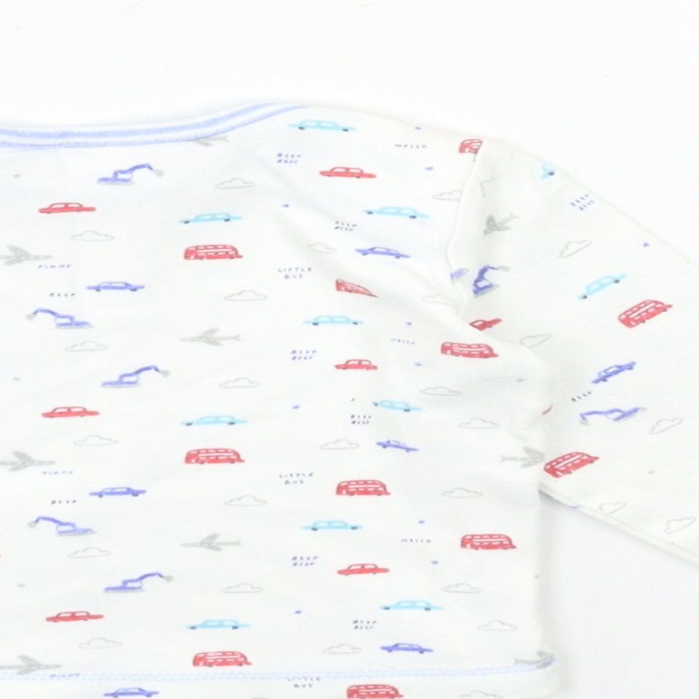 Brand and care label for Mini Club Baby White Basic T-Shirt, size 6-9, Months