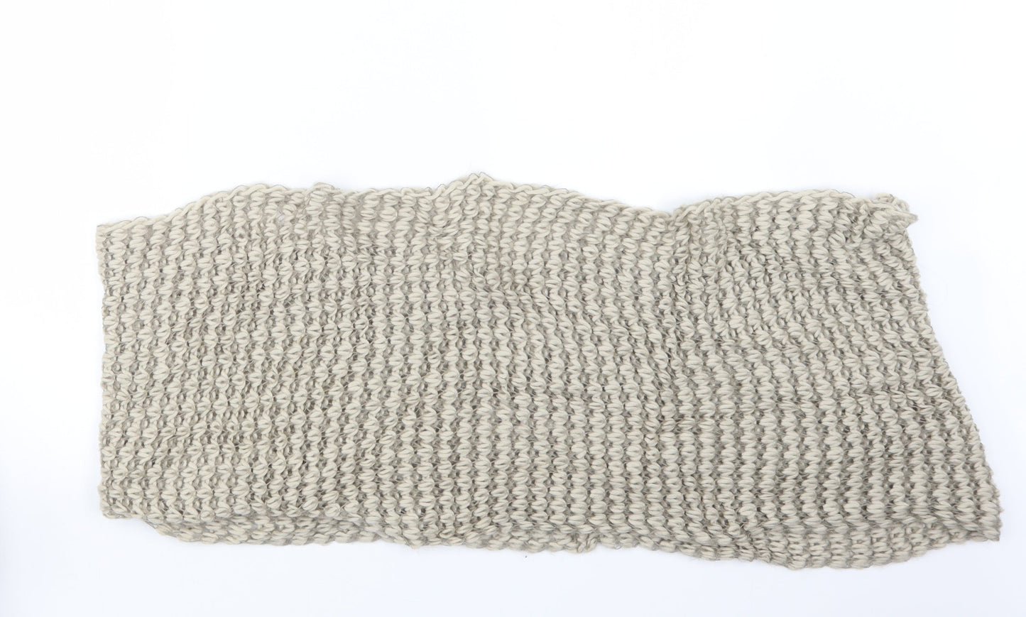 Preworn Womens Beige Knit Scarf