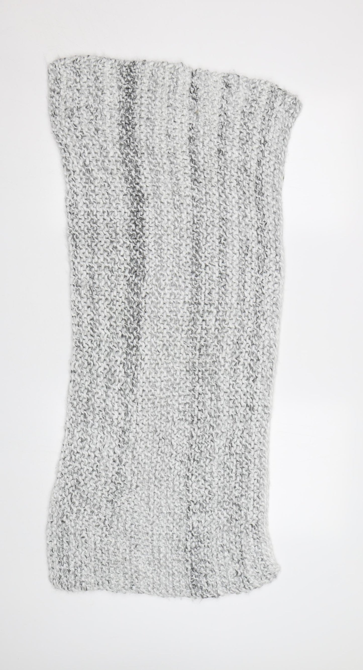 Preworn Womens Grey Knit Scarf