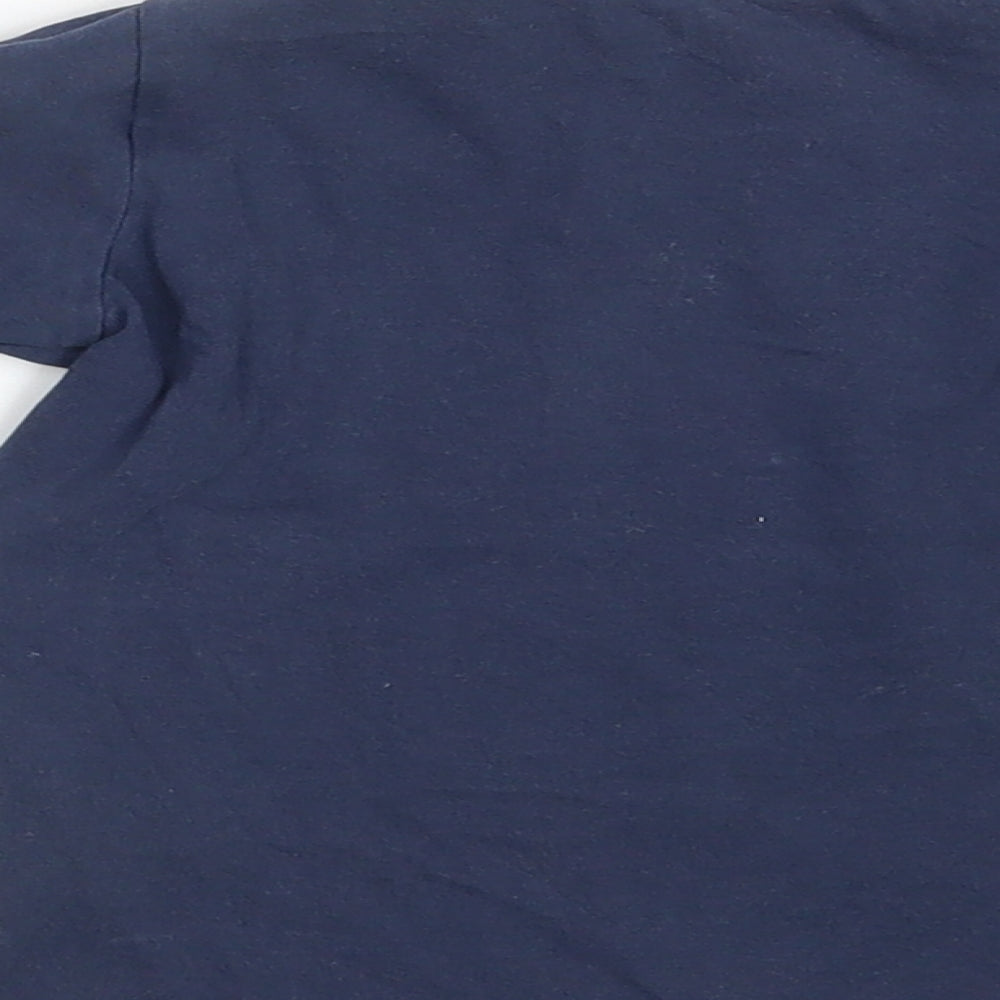 Brand and care label for H&M boys’ blue basic t-shirt, size 12-18, months