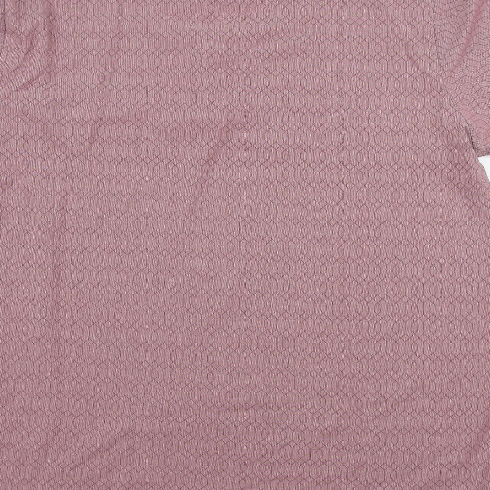 Brand and care label for ACW 85 men’s pink polo, size XL