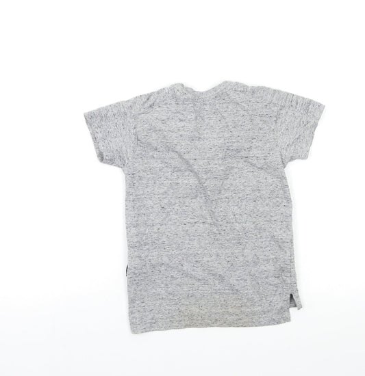 Primark Boys Grey Basic T-Shirt Size 5-6 Years