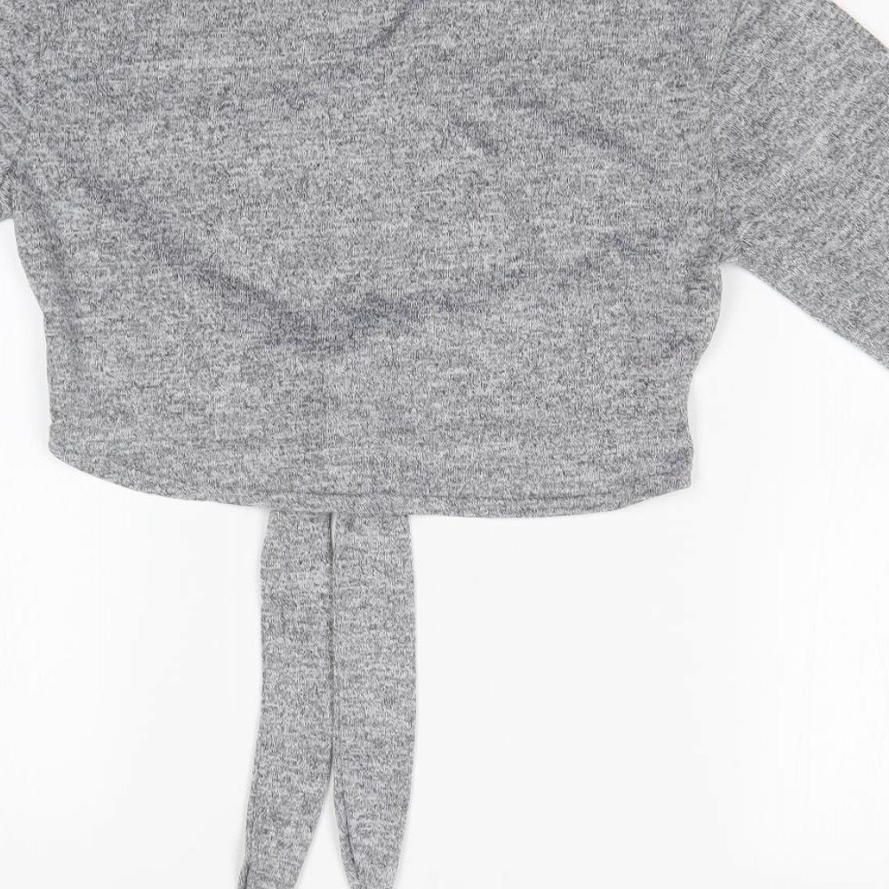 Brand and care label for I SAW IT FIRST women’s grey basic t-shirt, size S