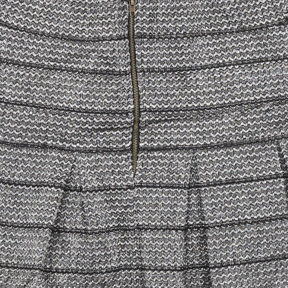 Preworn Womens Silver Argyle/Diamond A-Line Skirt Size M