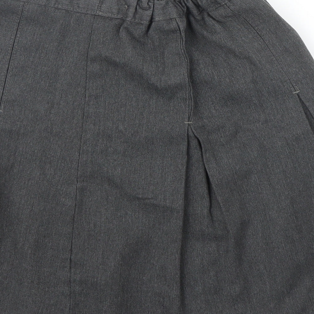 M&S Girls Grey Pleated Skirt Size 7 Years