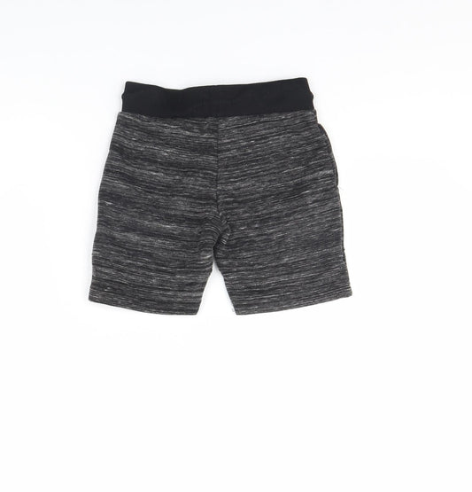 Primark Boys Black Herringbone Sweat Shorts Size 6 Years