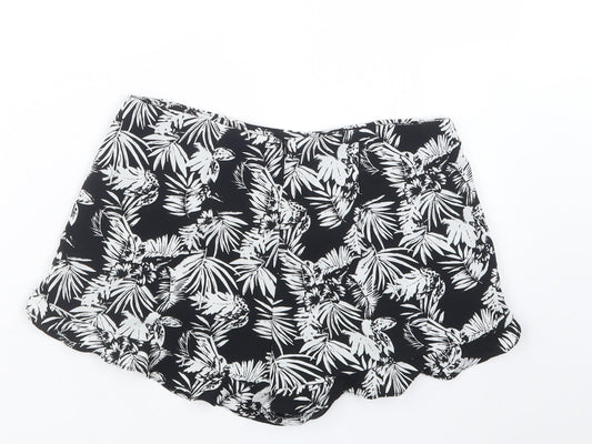 FOREVER 21 Womens Black Geometric Hot Pants Shorts Size S