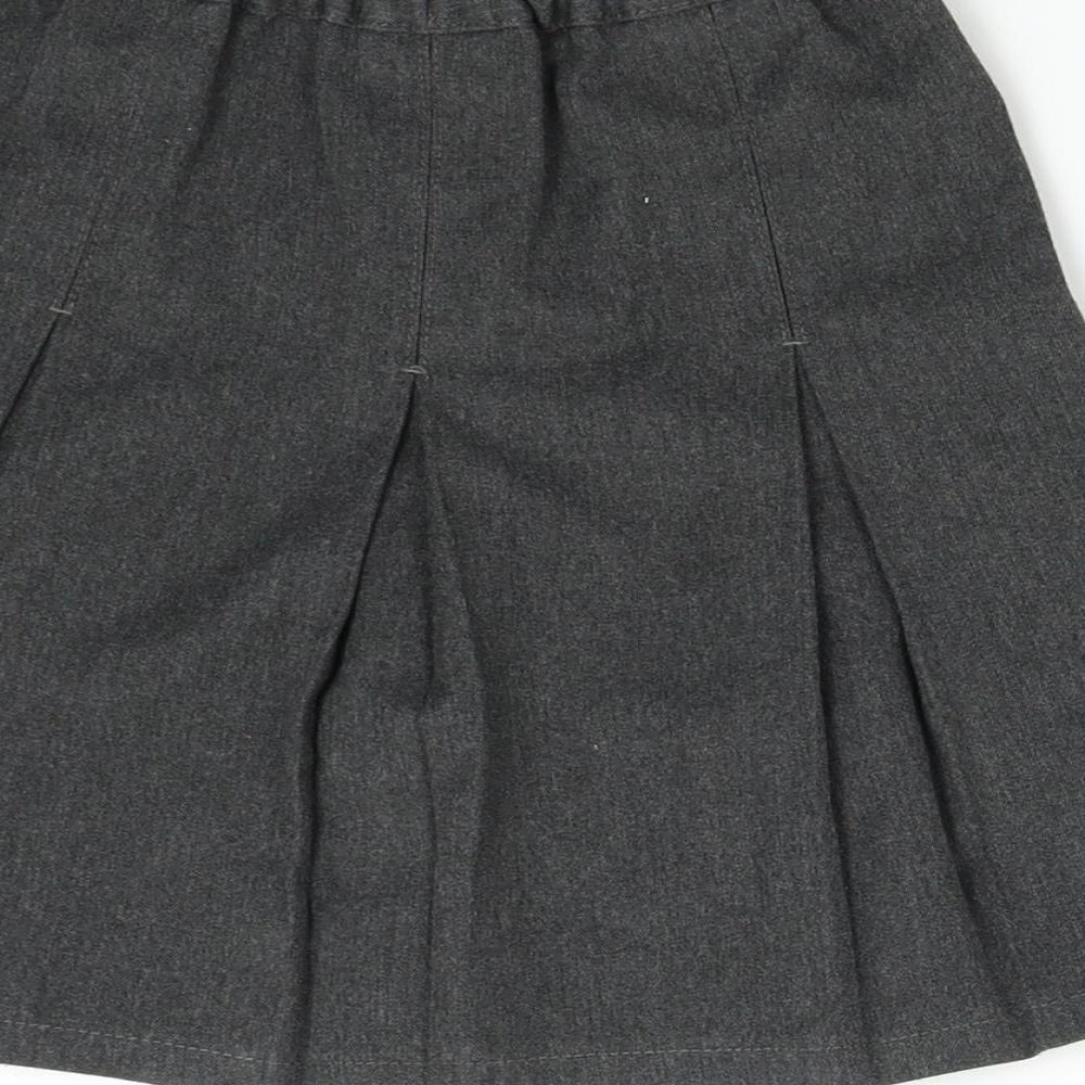 M&S Girls Grey Pleated Skirt Size 5-6 Years