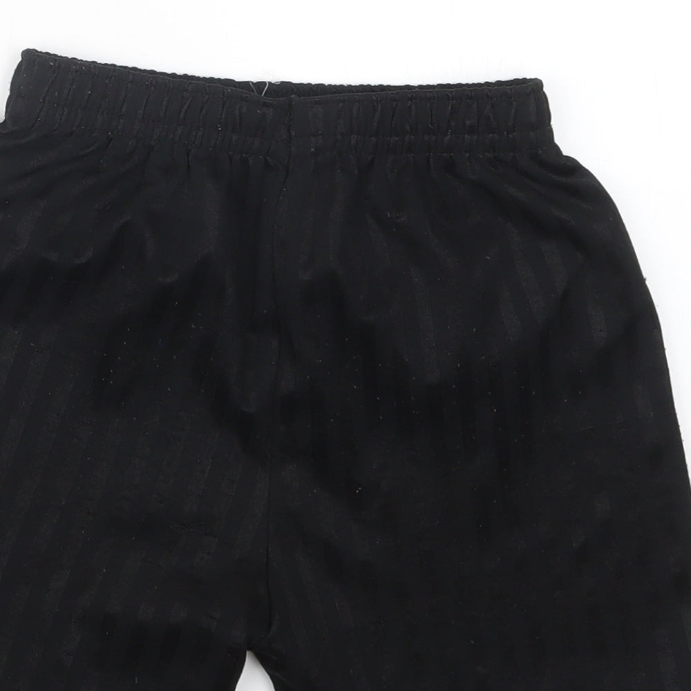 Preworn Boys Black Bermuda Shorts Size 7-8 Years