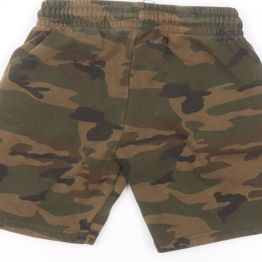 Primark Boys Green Camouflage Sweat Shorts Size 5-6 Years