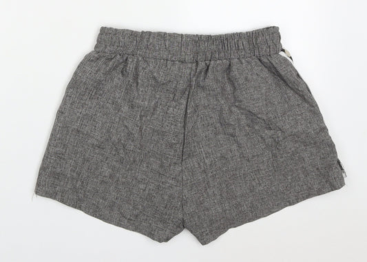 Runway Paris Womens Grey Polyester Bermuda Shorts Size S L3 in Regular