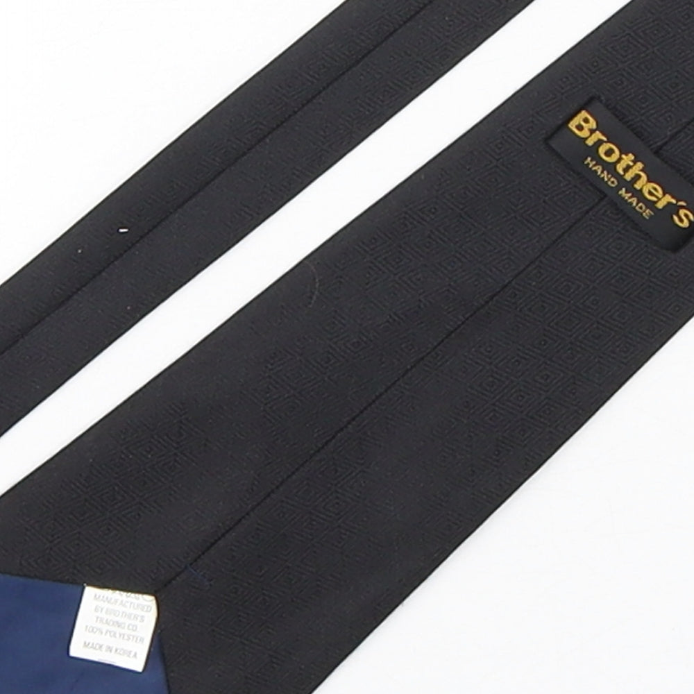 Brothers Mens Multicoloured Geometric Polyester Pointed Tie One Size - New Orleans