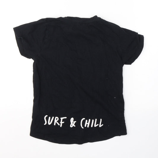 Preworn Boys Black Cotton Pullover T-Shirt Size 5-6 Years Round Neck Pullover