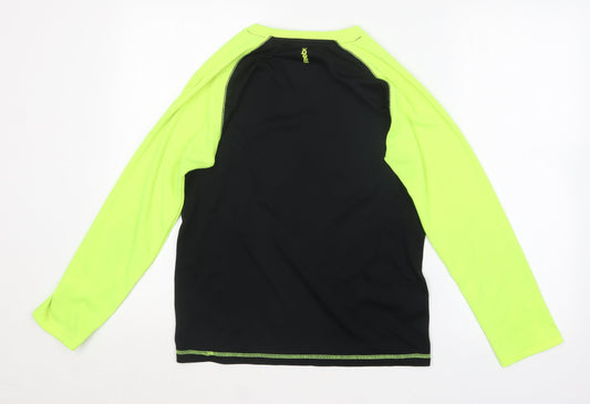 Reebok Boys Black Polyester Basic T-Shirt Size L Round Neck