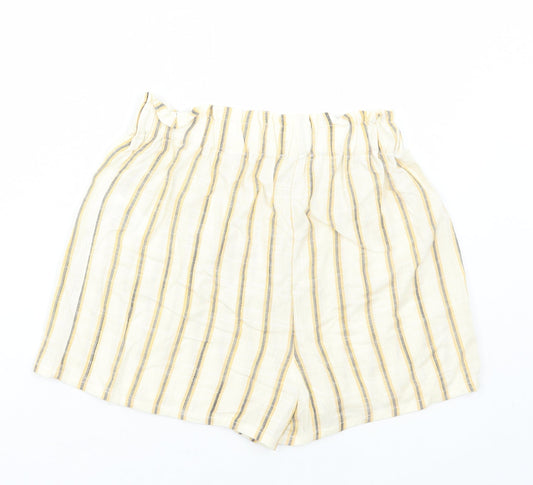 Preworn Womens Yellow Striped Polyester Hot Pants Shorts Size 26 in L3 in Regular Pull On