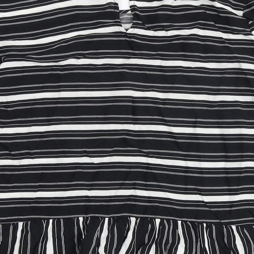 Gap Womens Black Striped Viscose Basic Blouse Size XS Round Neck