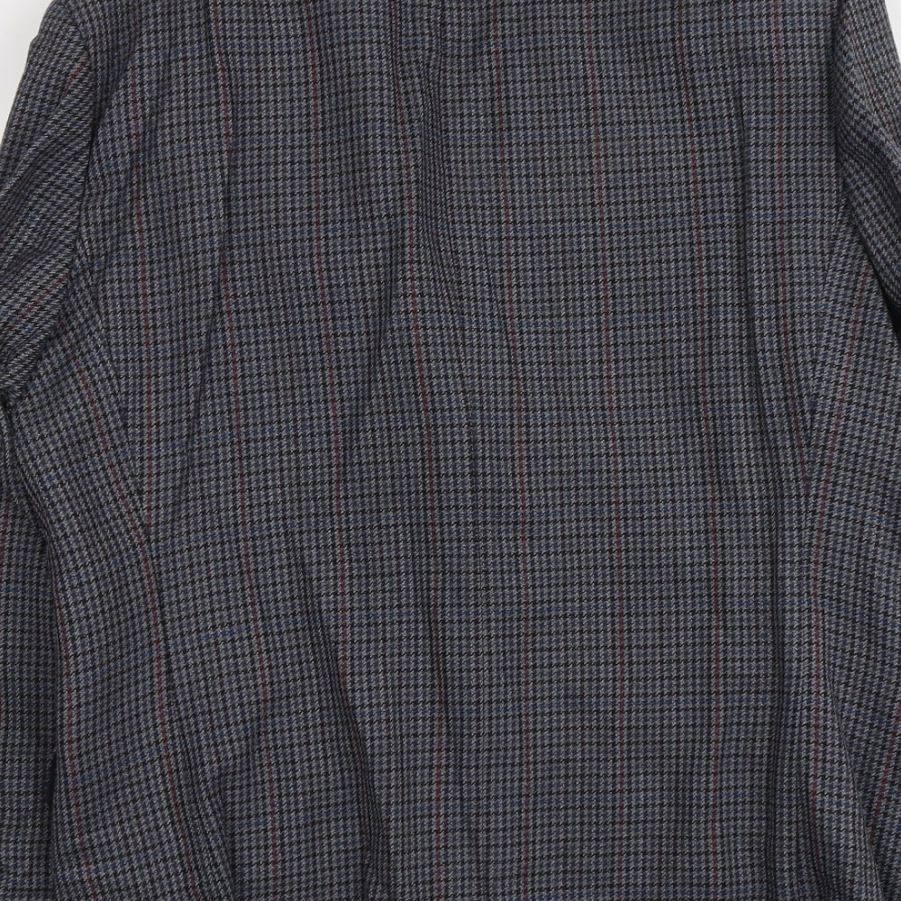 Brand and care label for C&A men’s blue geometric wool jacket blazer, size M, regular