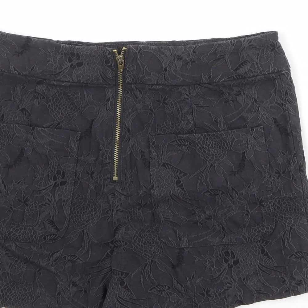 Kimchi Blue Womens Black Floral Cotton Basic Shorts Size M Regular Zip