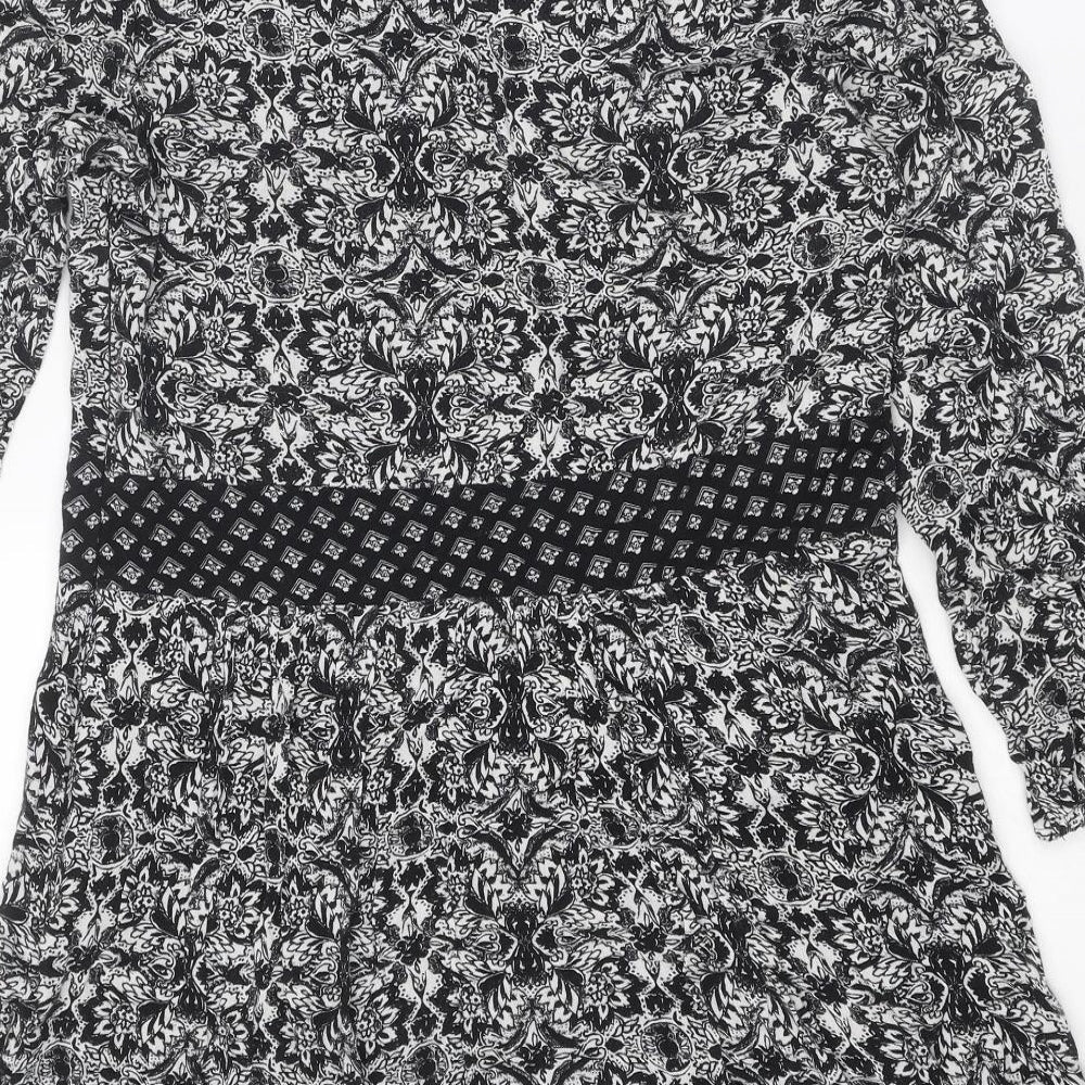 Hollister Womens Black Geometric Viscose A-Line Size M V-Neck Tie