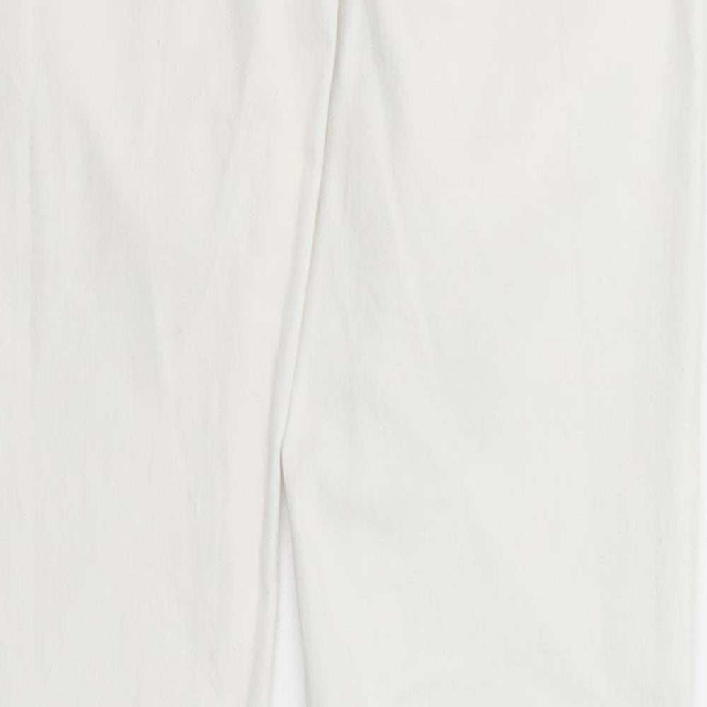 Brand and care label for Denim & Co. women’s white cotton jegging jeans, size UK 6, regular