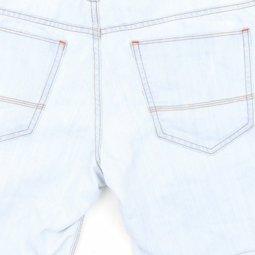 Brand and care label for Denim & Co. women’s blue cotton boyfriend shorts, size UK 30, in regular zip