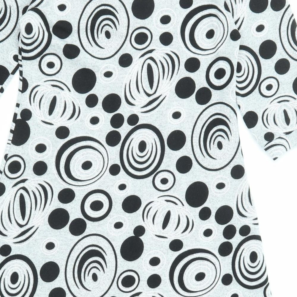 Brand and care label for Izabel women’s grey geometric polyester a-line, size M, v-neck pullover