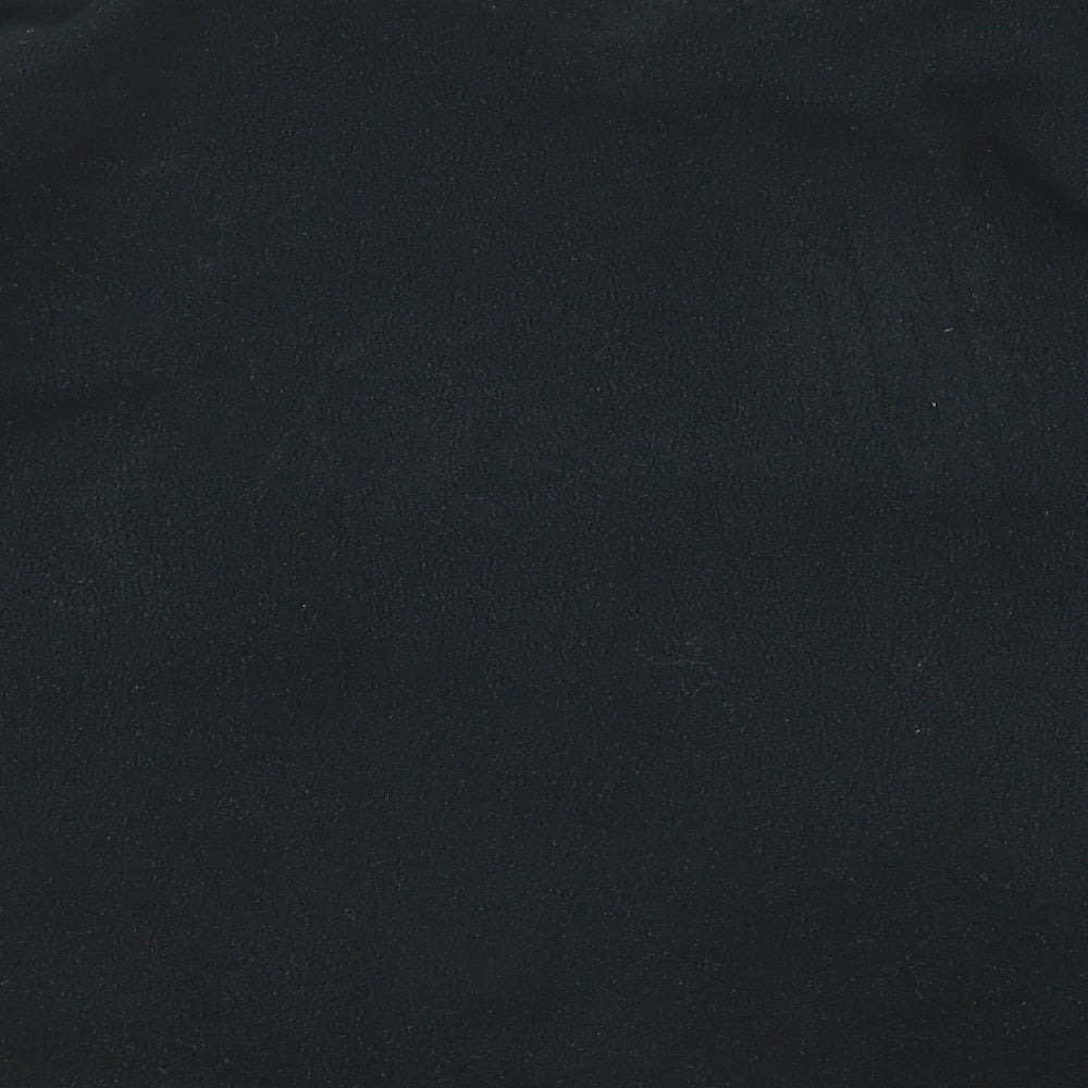 Brand and care label for C&A men’s black polyester pullover sweatshirt, size 2XL