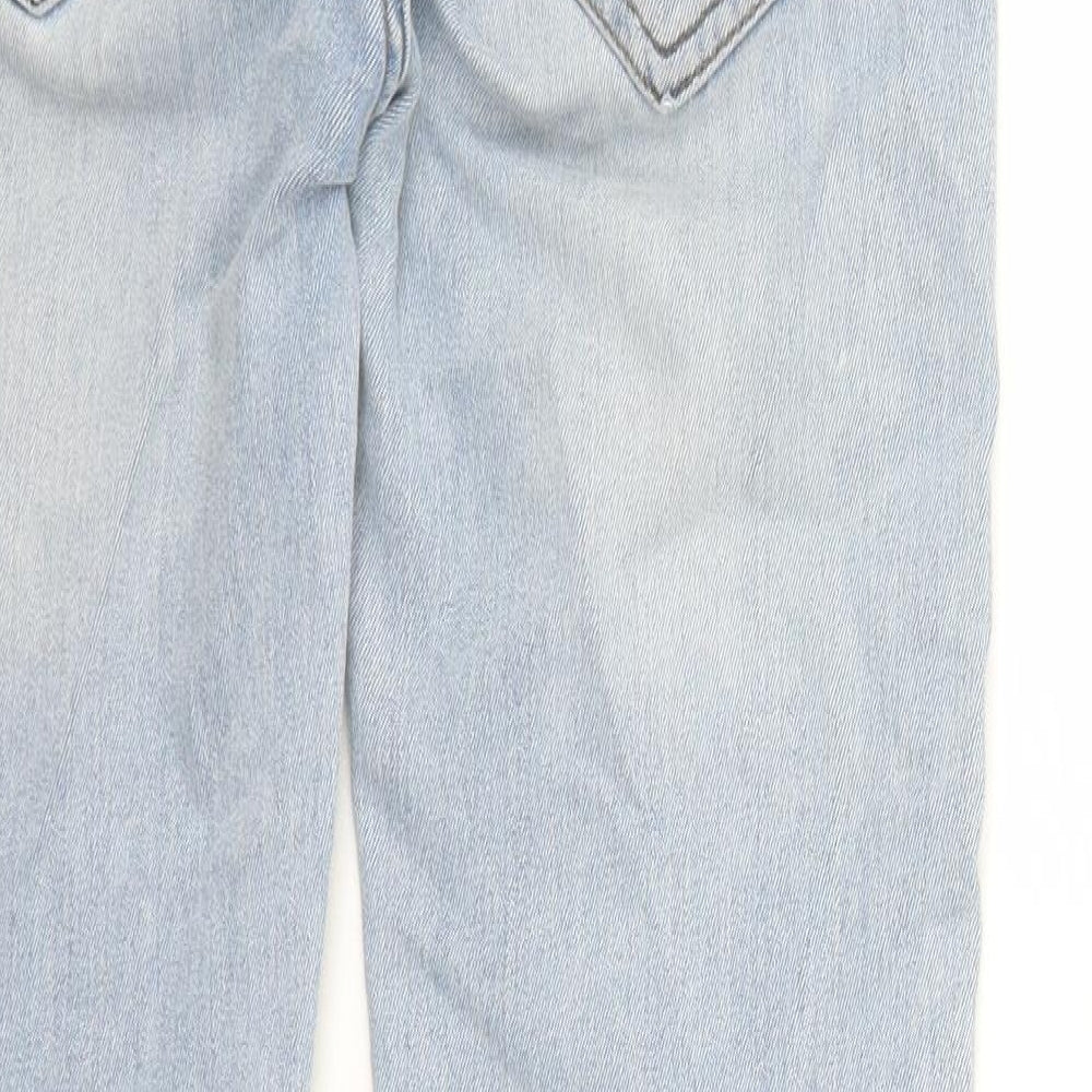 Brand and care label for Denim & Co. men’s blue cotton straight jeans, size 30, in, 30-inch leg regular zip