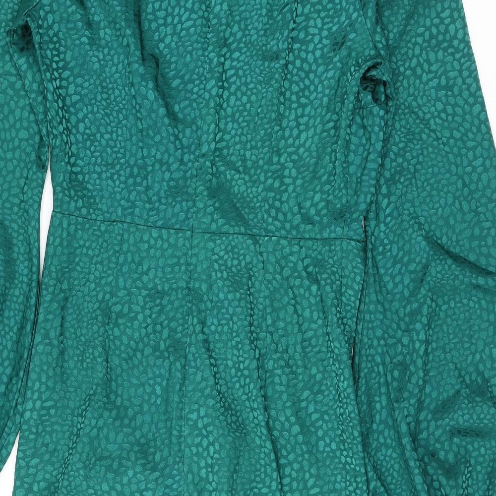 Brand and care label for I SAW IT FIRST women’s green animal print polyester mini, v-neck zip - croc print, balloon sleeves