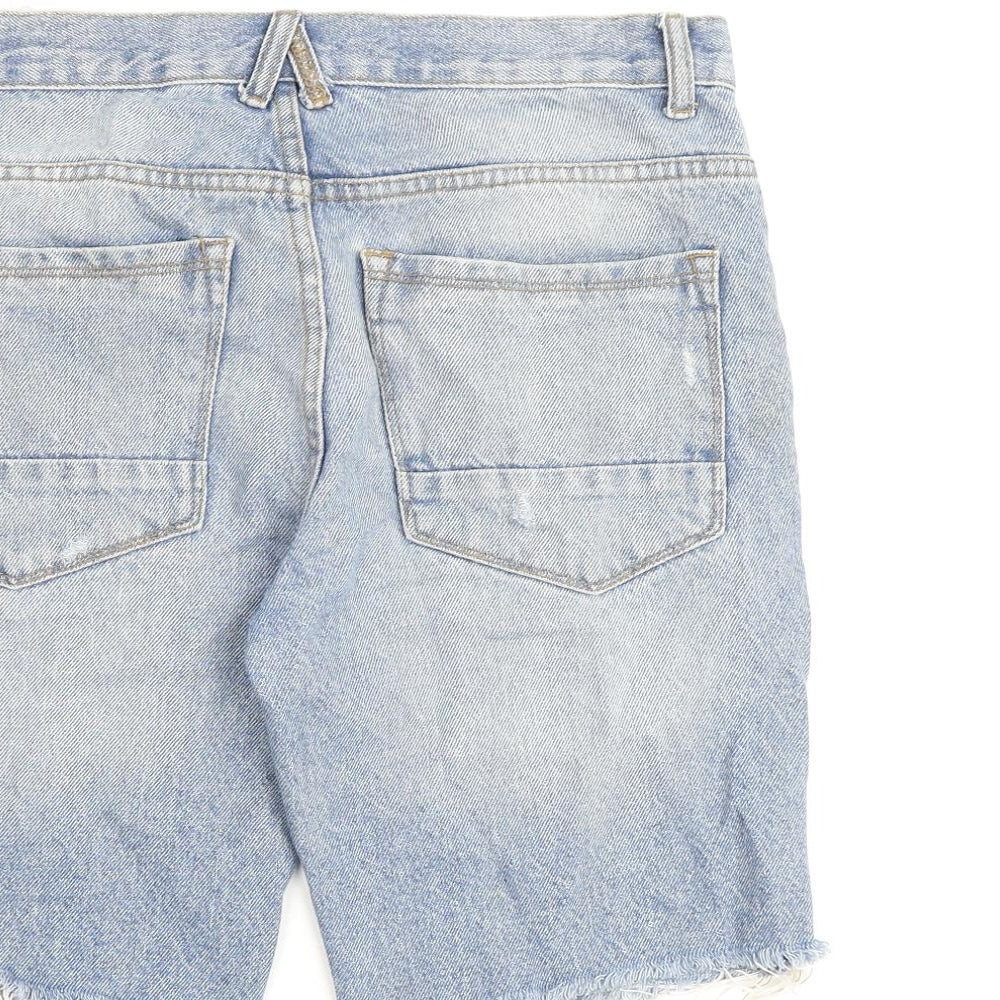 Brand and care label for Denim & Co. men’s blue cotton bermuda shorts, size 30, in, 9-inch leg regular button