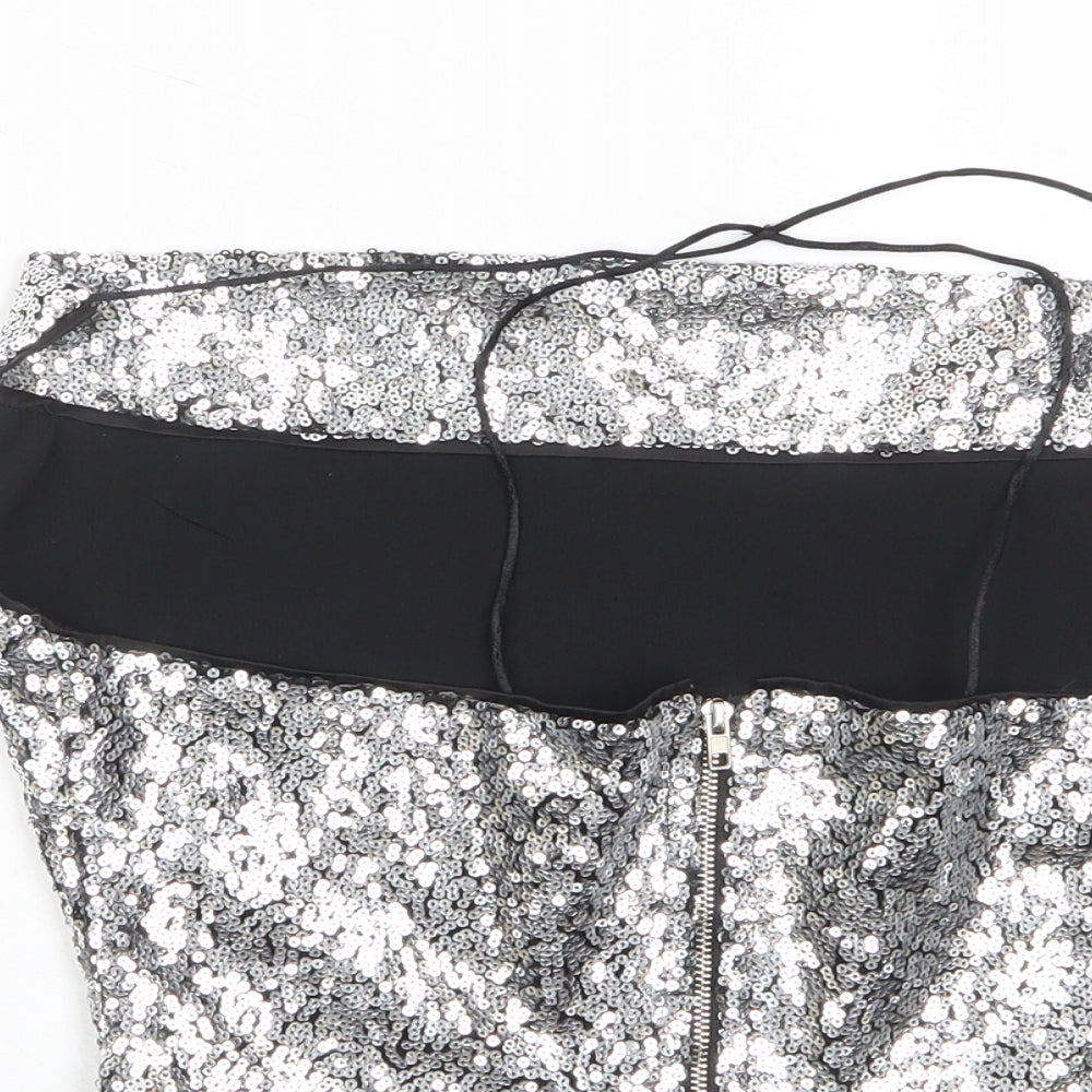 Brand and care label for Missguided women’s silver polyester cropped tank, size UK 6, square neck - sequins