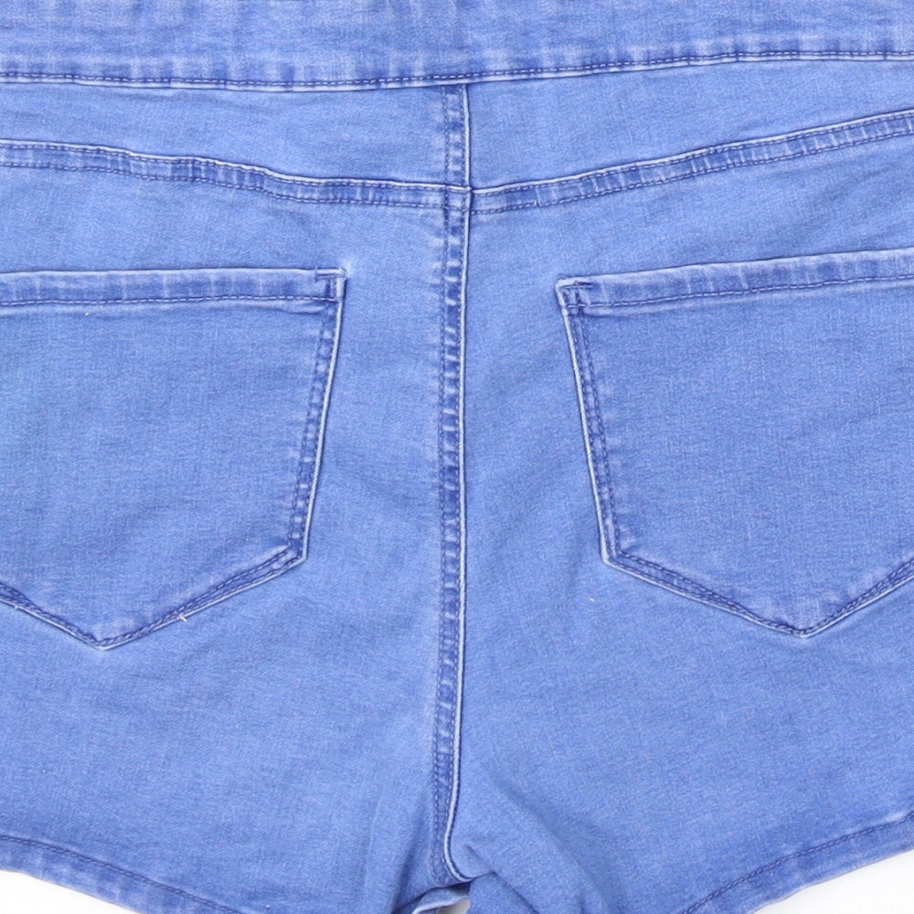 Brand and care label for Denim & Co. women’s blue cotton hot pants shorts, size UK 10, regular zip