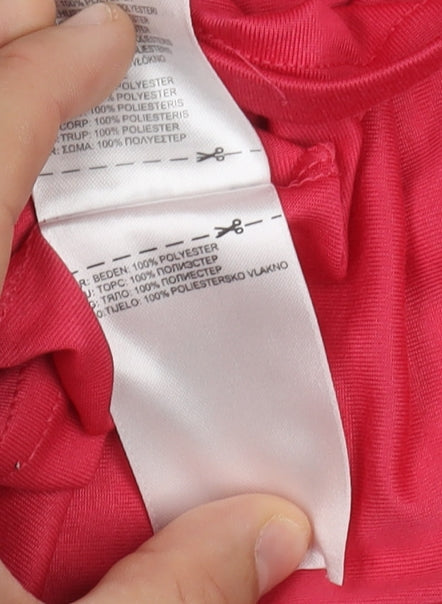 Reebok Women's Red V-Neck Athletic T-Shirt - Small