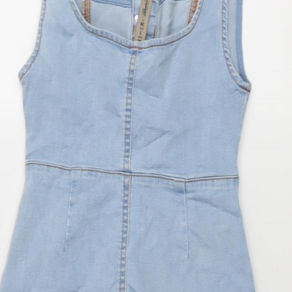 Brand and care label for Denim & Co. women’s blue cotton a-line, size UK 6, round neck button