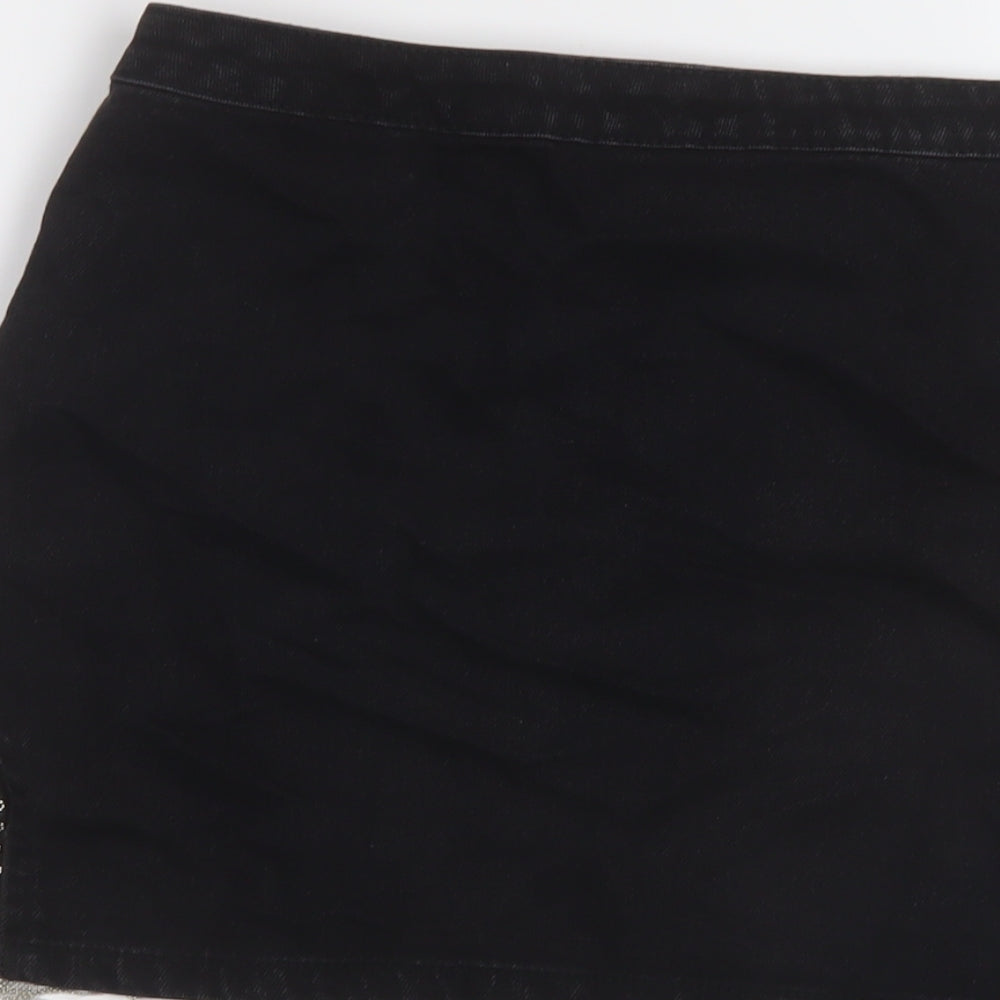 Brand and care label for Denim & Co. women’s black cotton mini skirt, size UK 8, zip