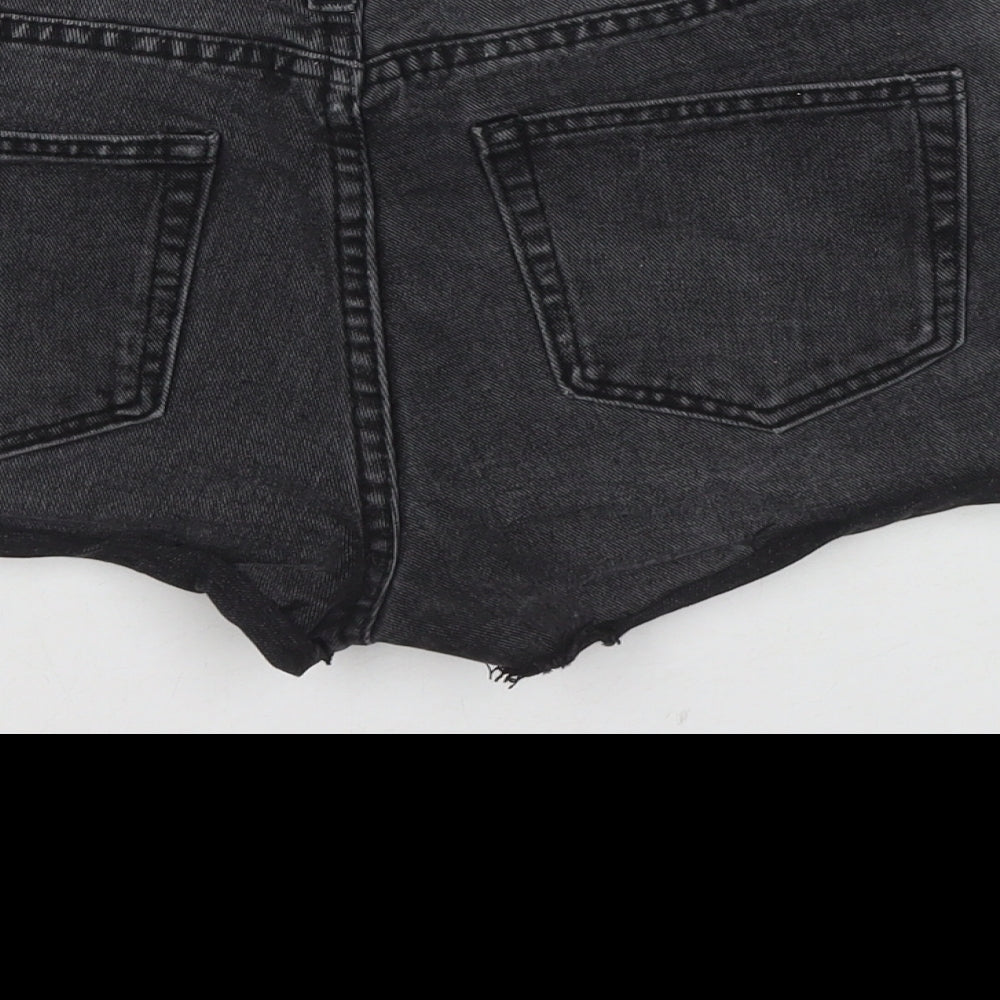Brand and care label for Denim & Co. women’s black cotton hot pants shorts, size UK 8, 3-inch leg regular zip