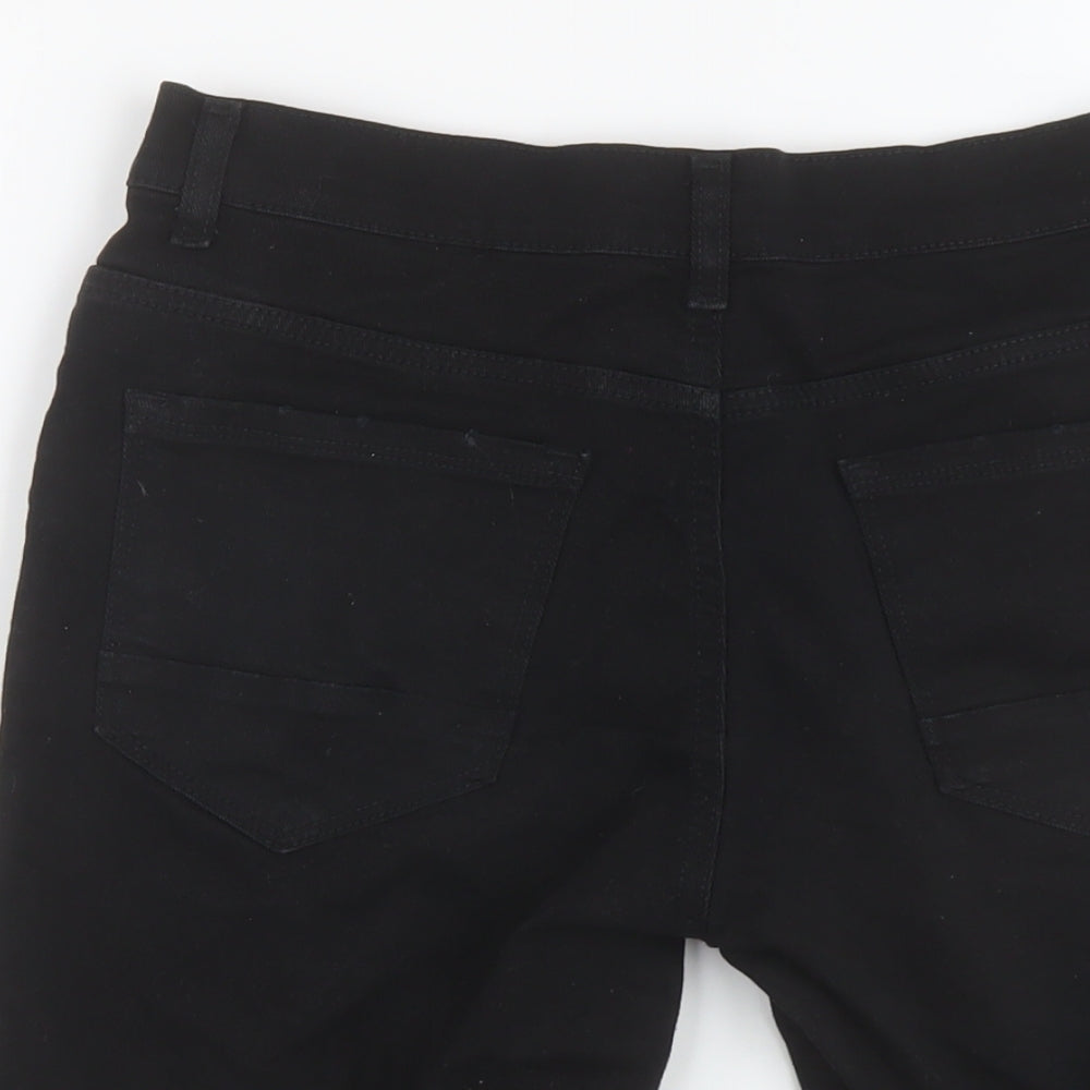 Brand and care label for Denim & Co. men’s black cotton bermuda shorts, size 28, in, 11-inch leg regular button
