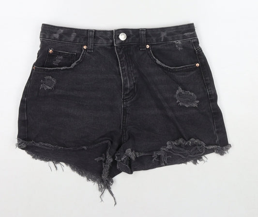 Additional front view of Denim & Co. women’s black cotton cut-off shorts, size UK 12, 3-inch leg regular zip