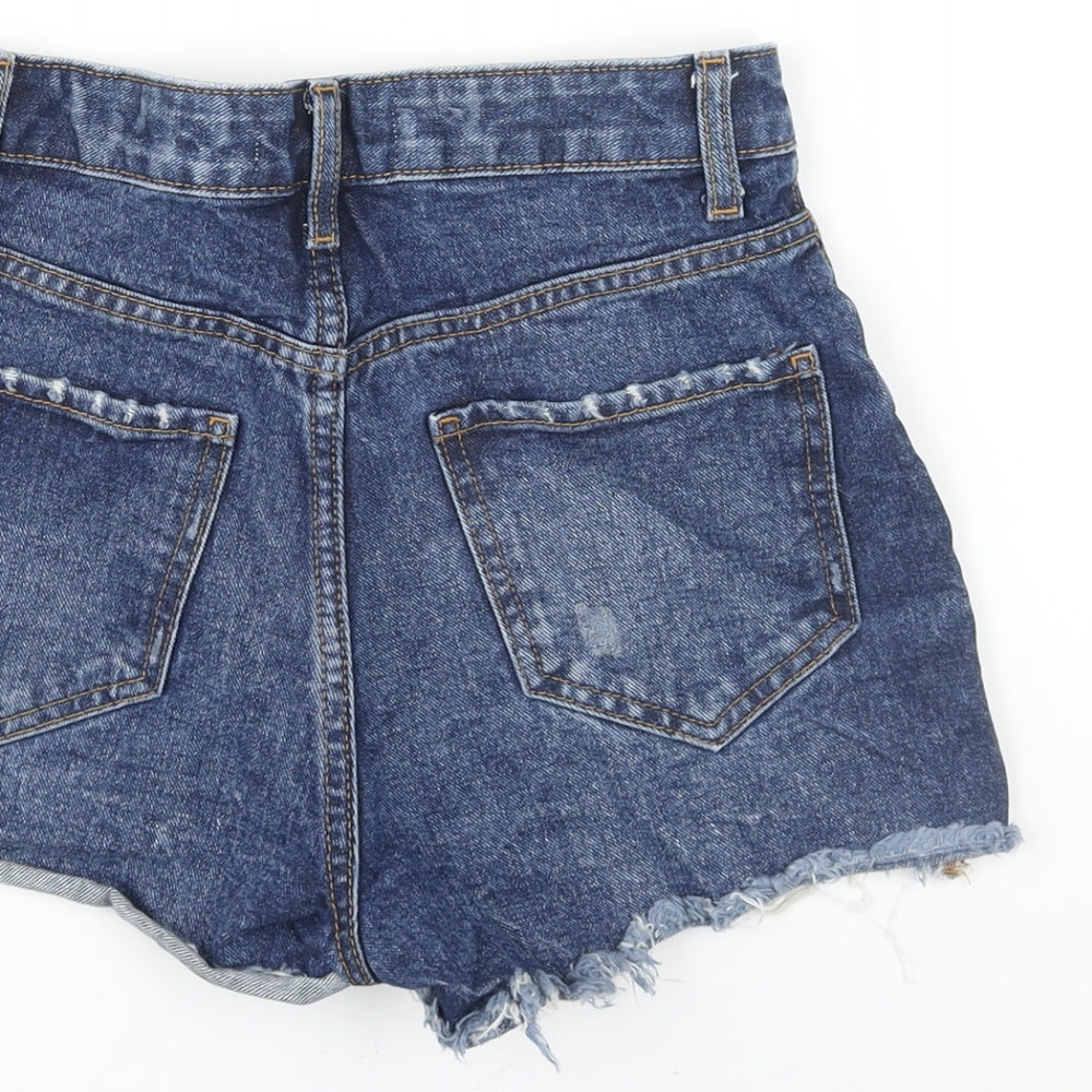 Brand and care label for Denim & Co. women’s blue cotton cut-off shorts, size UK 4, regular zip - distressed