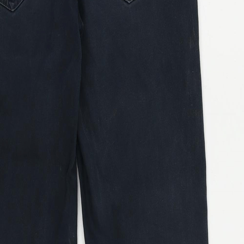 Brand and care label for Denim & Co. men’s blue cotton straight jeans, size 30, in, 30-inch leg slim zip